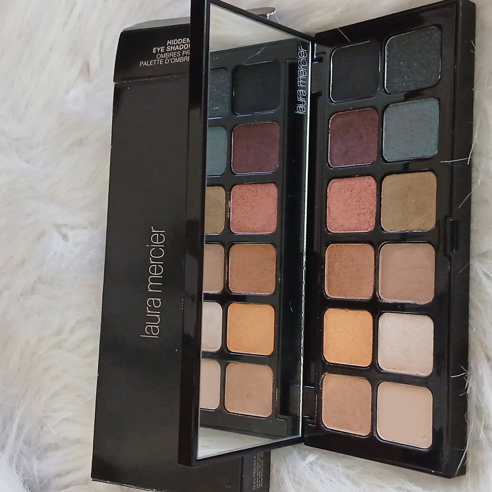 Laura Mercier Hidden Gems Eyeshadow Palette